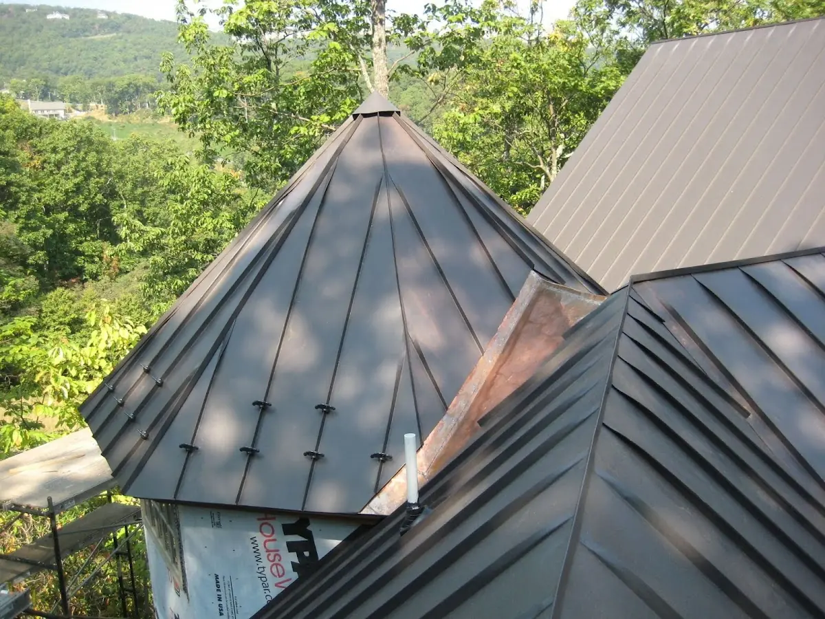 Professional Gutter Cleaning by Craftsman Roofing in Tahoe Estates